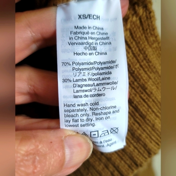 NWT J Crew Pom pom Cable Knit Sweater - Picture 5 of 7